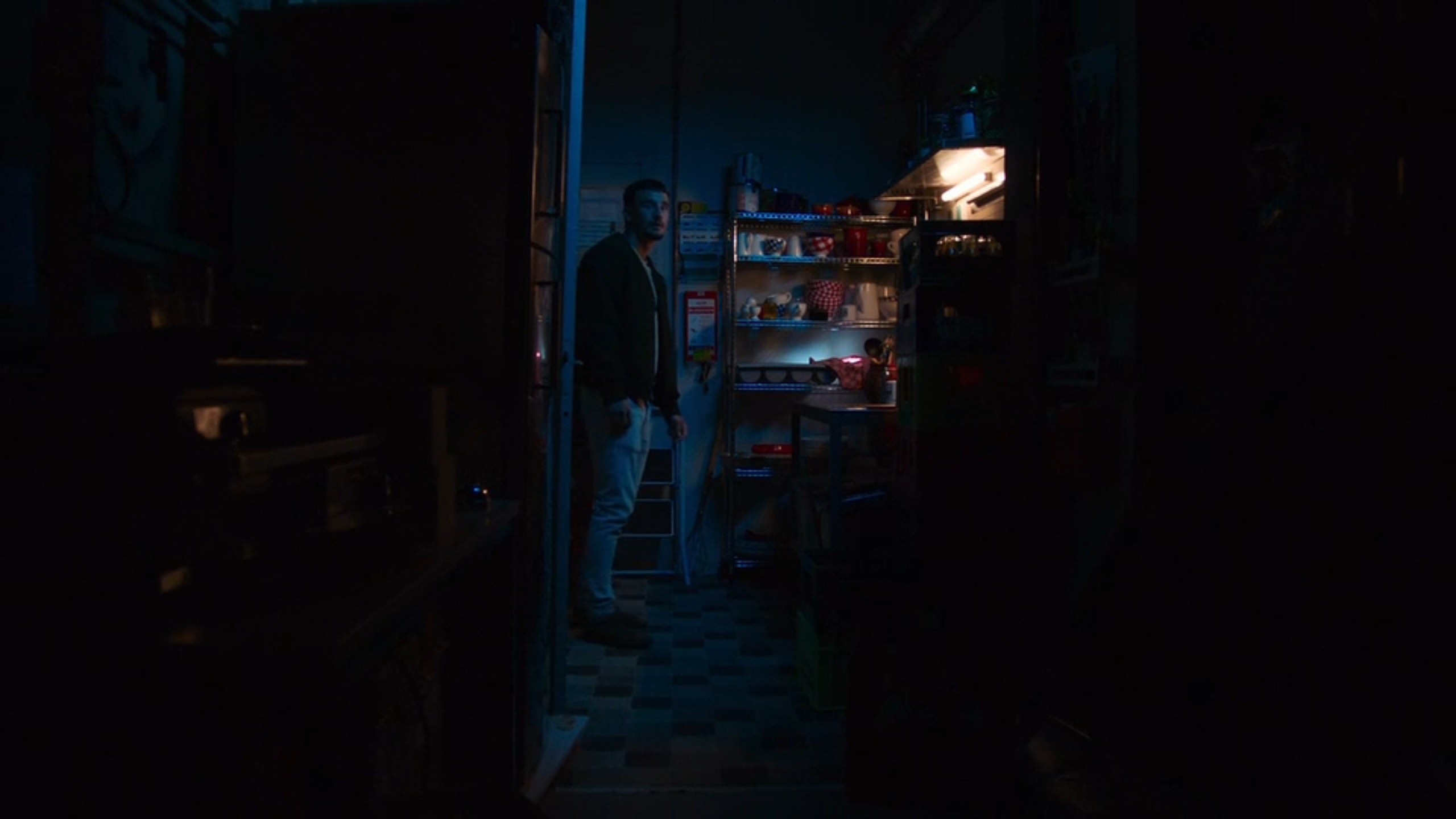 Troj slaat toe als een dief in de nacht